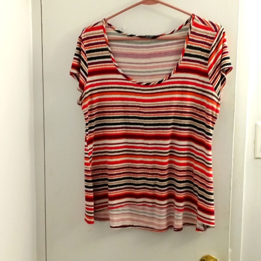 Warm tones striped t-shirt, size L,